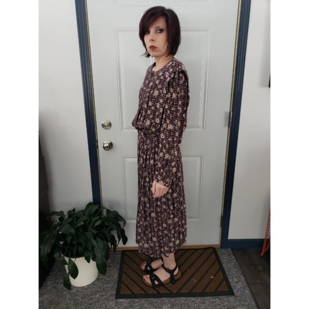 Vintage 90s Purple Floral Print Maxi Dress with Belt - Picture 2 of 4
